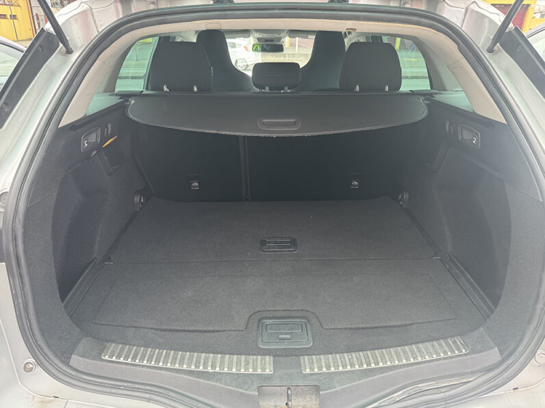 Renault Megane STw Limited 1.5 Dci completo
