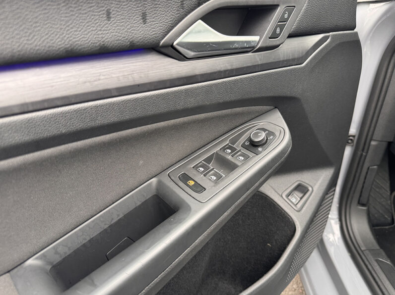 VOLKSWAGEN GOLF 1.4 TSI e-HYBRID (PHEV) DSG completo