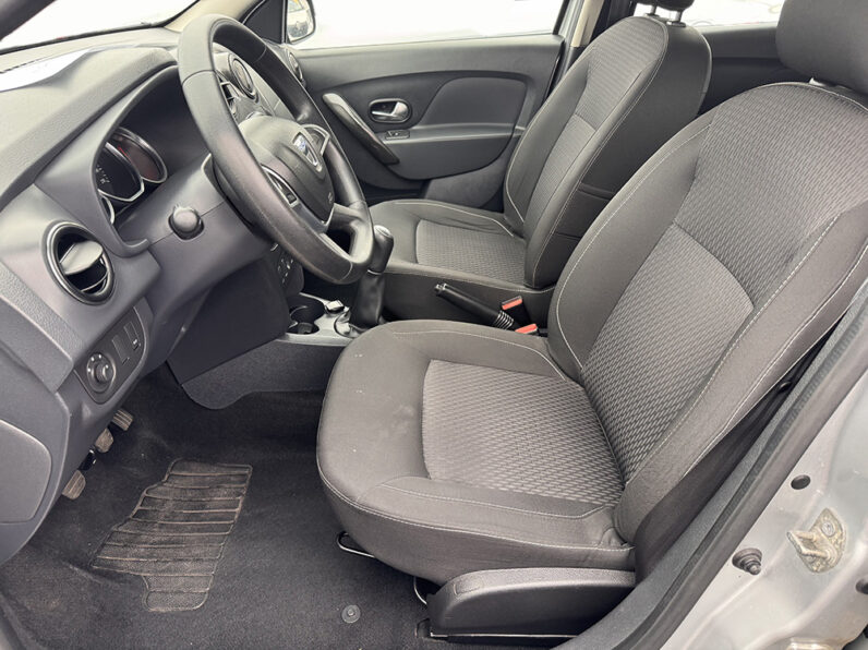 Dacia Sandero 0.9 TCE Confort completo