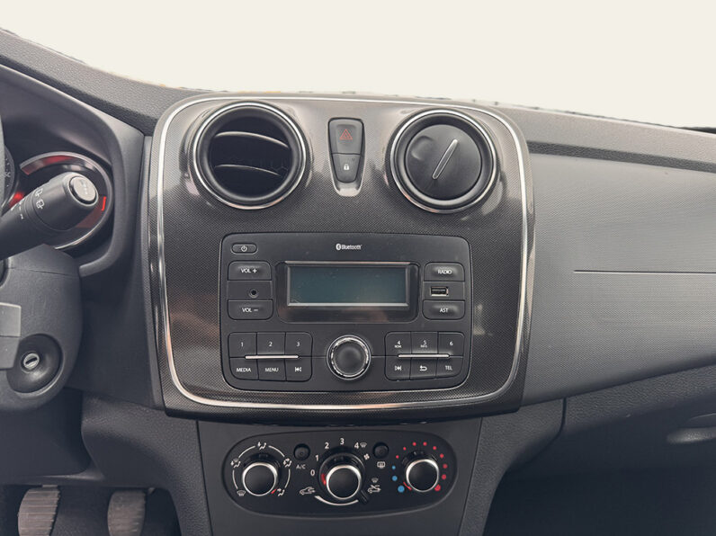 Dacia Sandero 0.9 TCE Confort completo