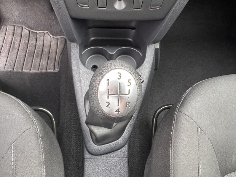 Dacia Sandero 0.9 TCE Confort completo