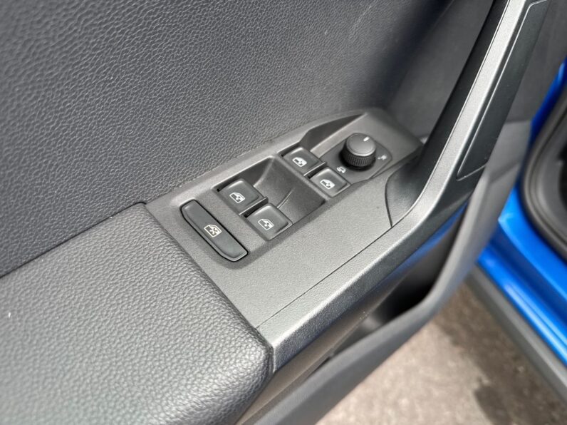 SEAT ARONA 1.0 TSI DSG Style completo