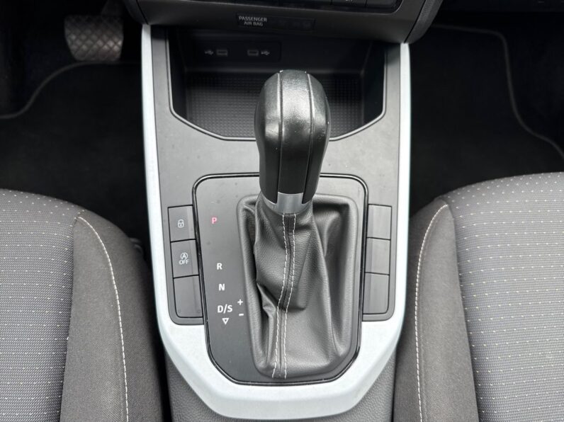 SEAT ARONA 1.0 TSI DSG Style completo