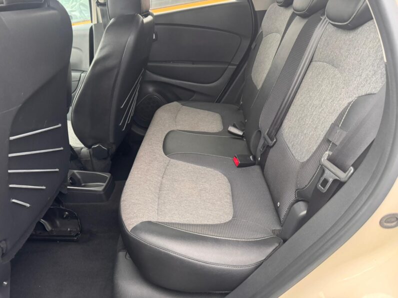 RENAULT CAPTUR 1.5 dCi EXCLUSIVE Automático completo