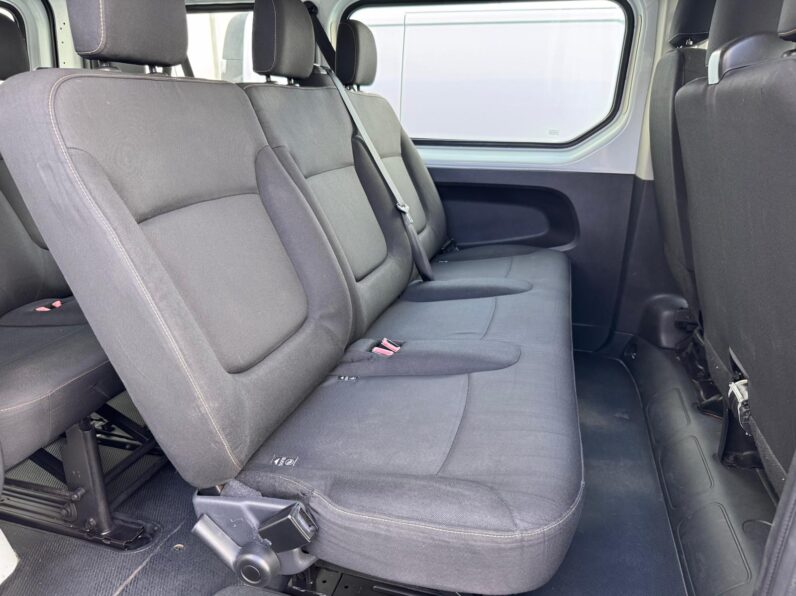 RENAULT TRAFIC III  1.6 DCi 9 LUGARES completo