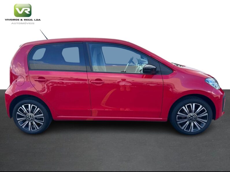 VOLKSWAGEN UP 1.0i MOVE UP! completo